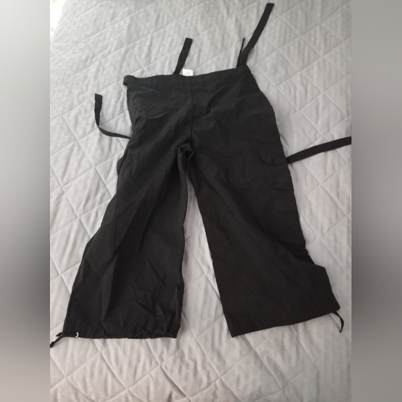 🥰VERY CONFUSING pants - Picture 5 of 5